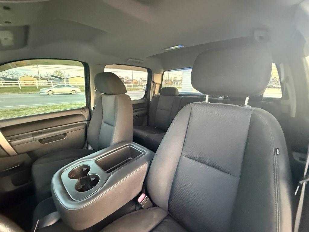 Chevrolet Silverado 1500 LS Crew Cab 2WD 2010