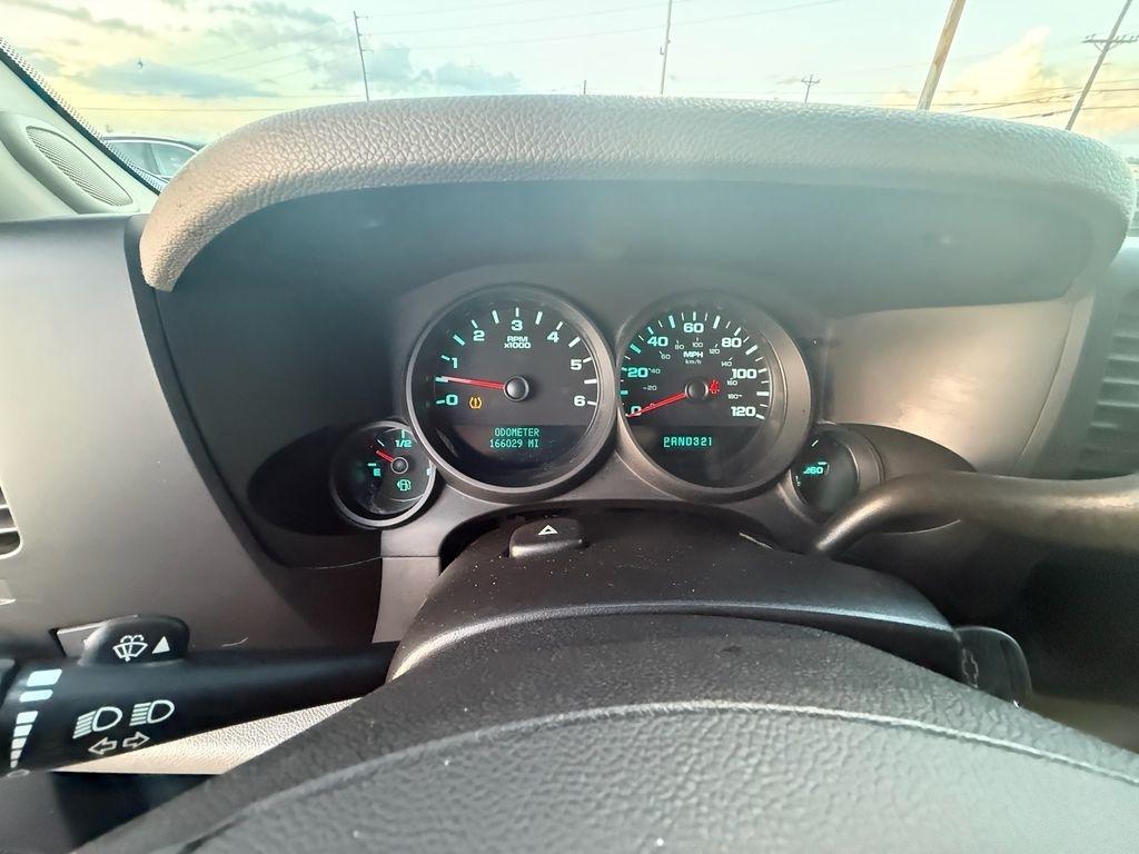 Chevrolet Silverado 1500 LS Crew Cab 2WD 2010