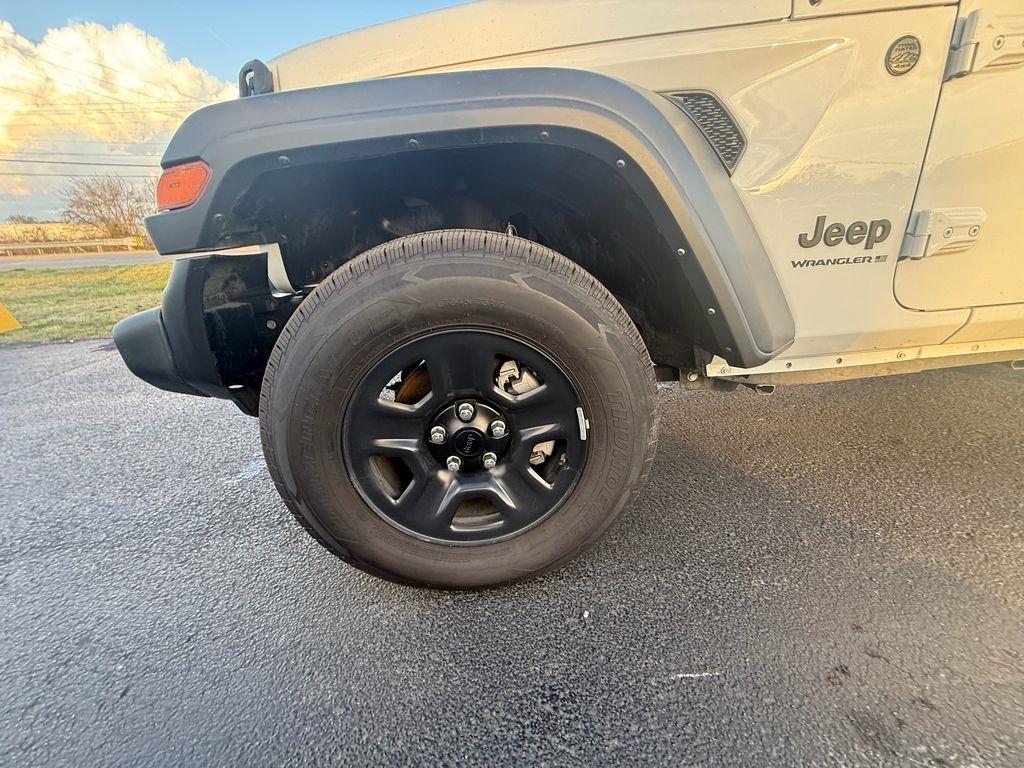 Jeep Wrangler Unlimited Sport 2023