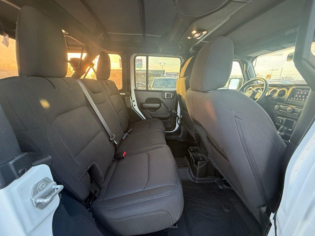 Jeep Wrangler Unlimited Sport 2023