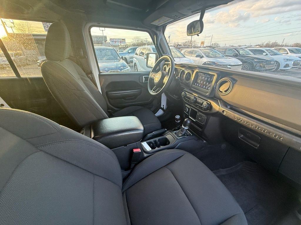 Jeep Wrangler Unlimited Sport 2023