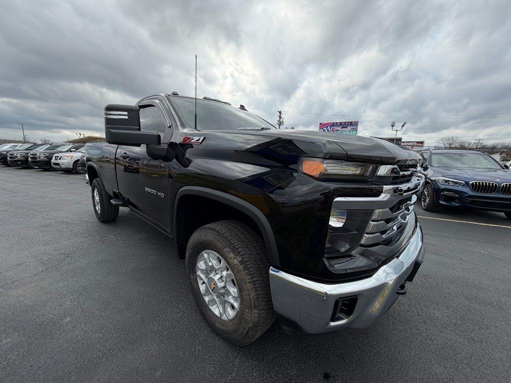 2025 Chevrolet Silverado 3500HD LT Regular Cab 4WD