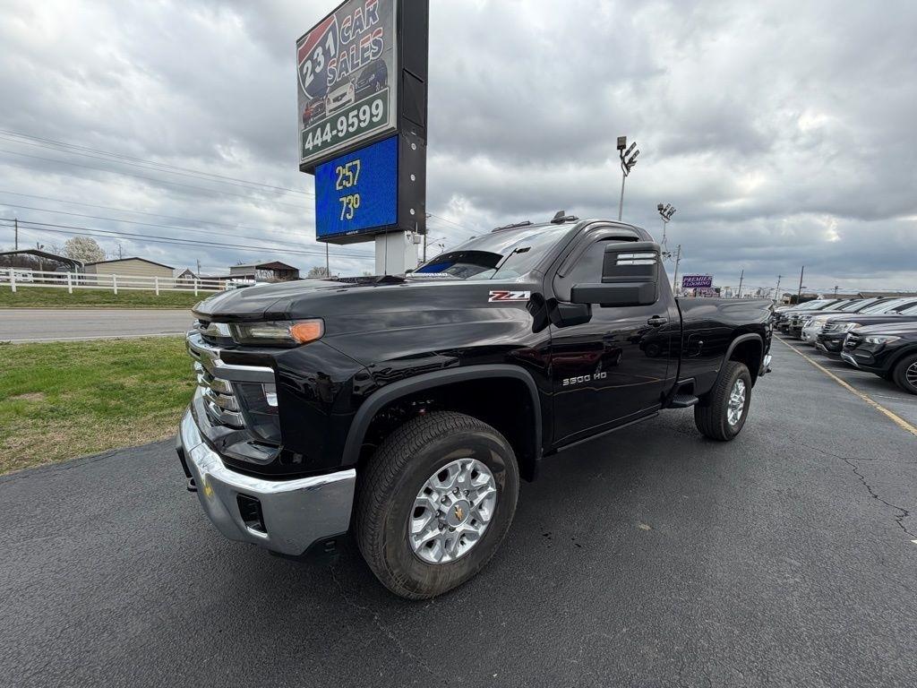 Chevrolet Silverado 3500HD LT Regular Cab 4WD 2025