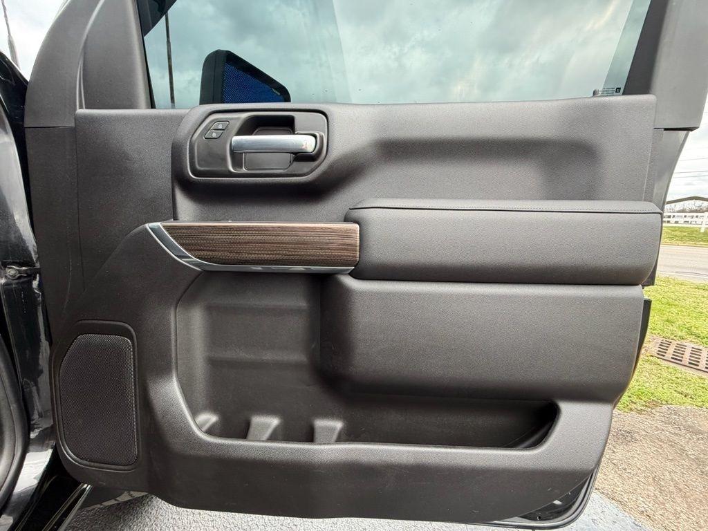 Chevrolet Silverado 3500HD LT Regular Cab 4WD 2025