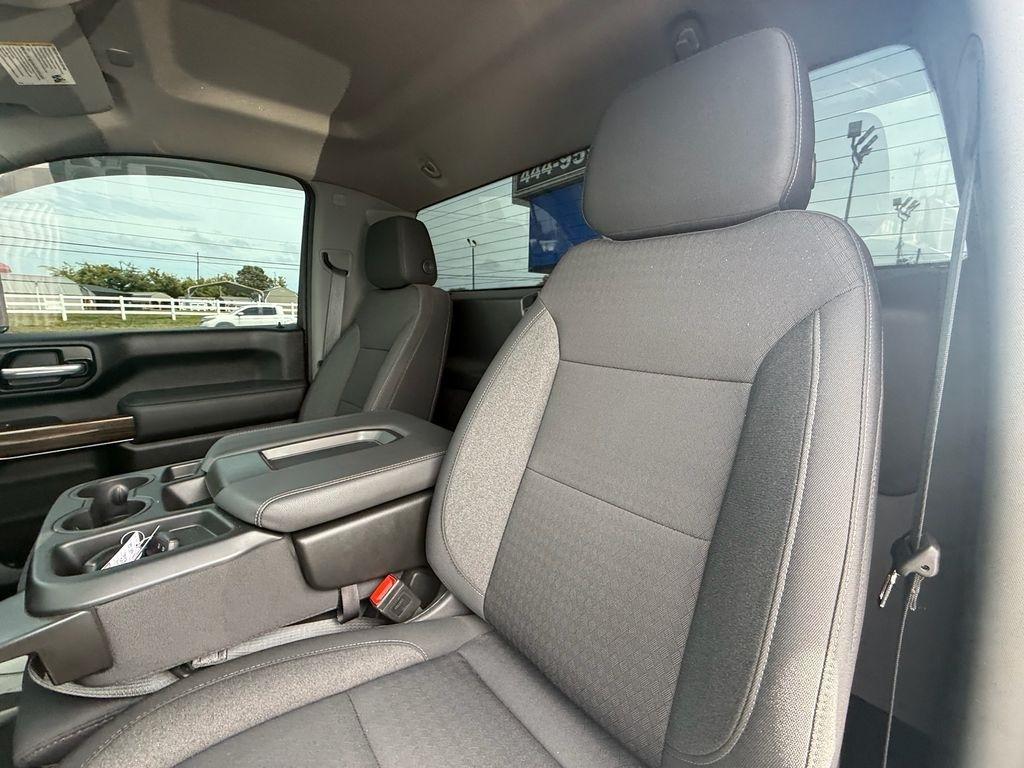Chevrolet Silverado 3500HD LT Regular Cab 4WD 2025
