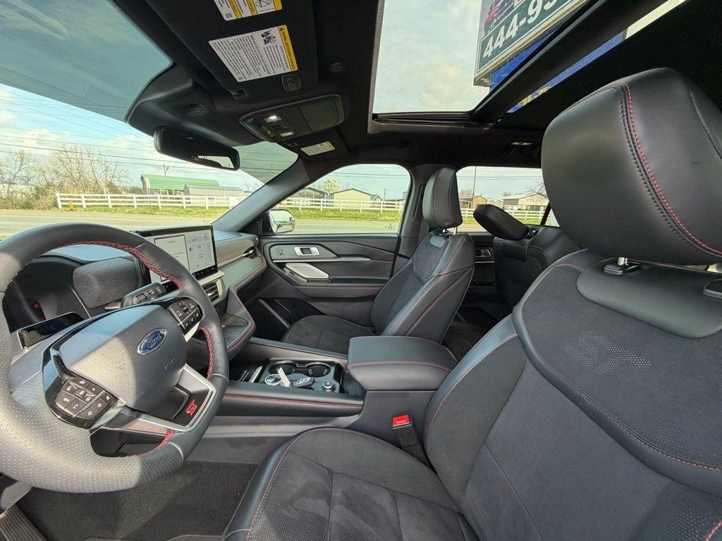 Ford Explorer ST AWD 2025