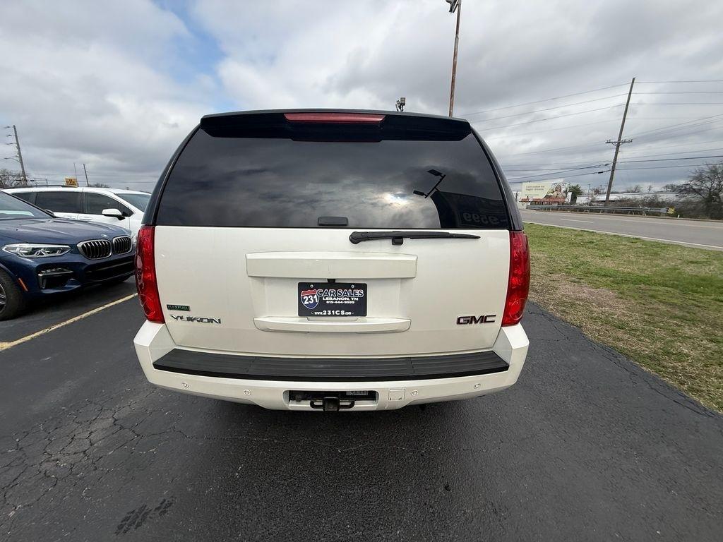 GMC Yukon SLT1 2WD 2011