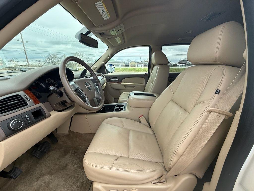 GMC Yukon SLT1 2WD 2011