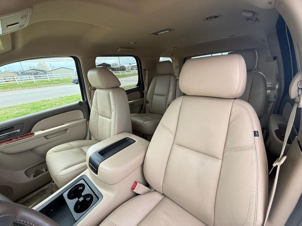 GMC Yukon SLT1 2WD 2011