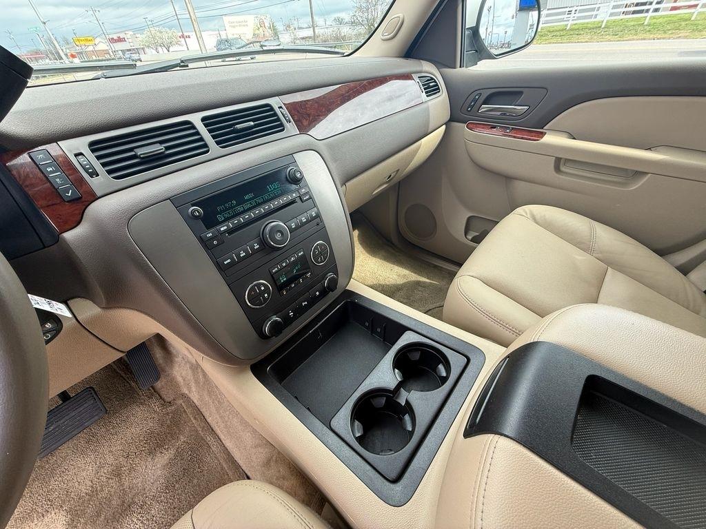 GMC Yukon SLT1 2WD 2011