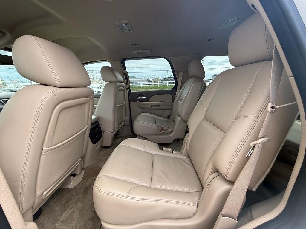 GMC Yukon SLT1 2WD 2011