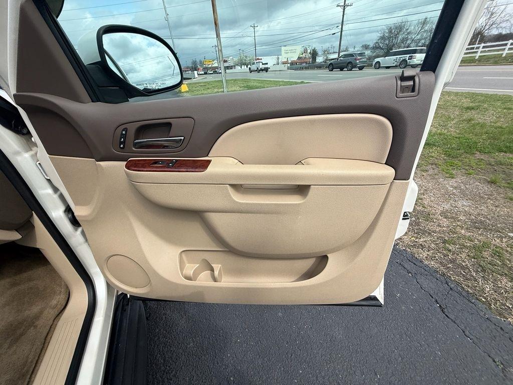 GMC Yukon SLT1 2WD 2011