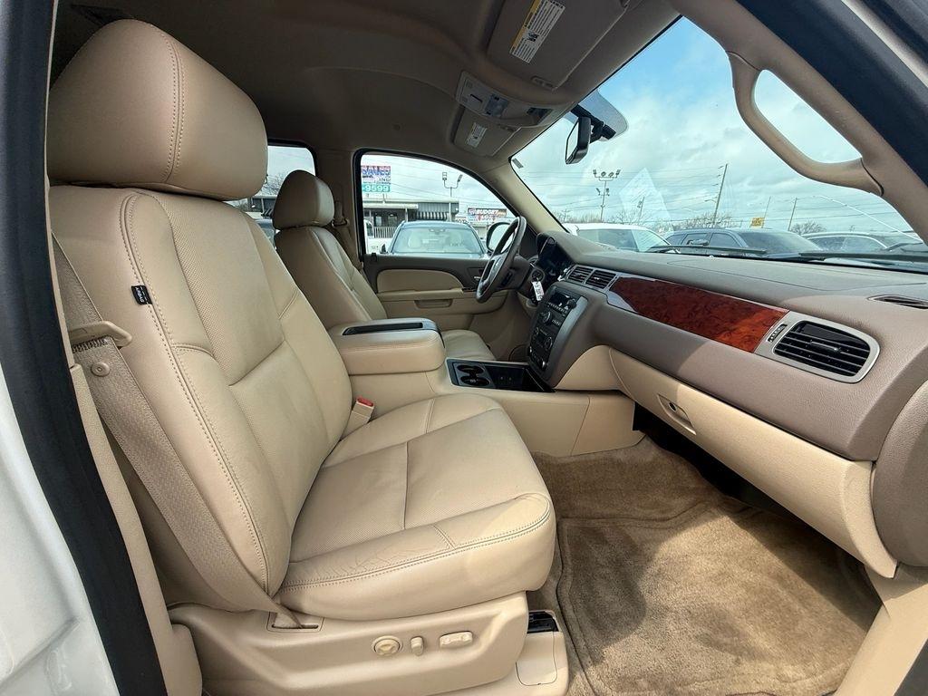 GMC Yukon SLT1 2WD 2011