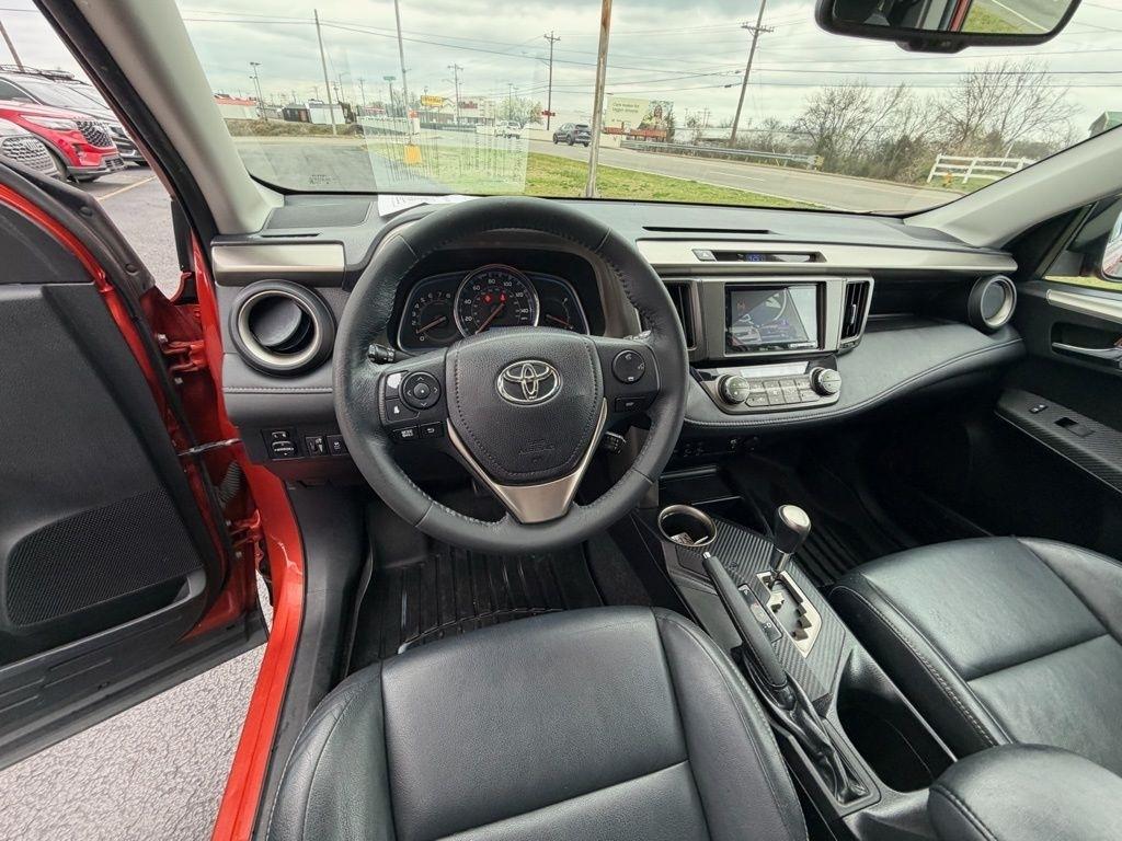 Toyota RAV4 Limited FWD 2015