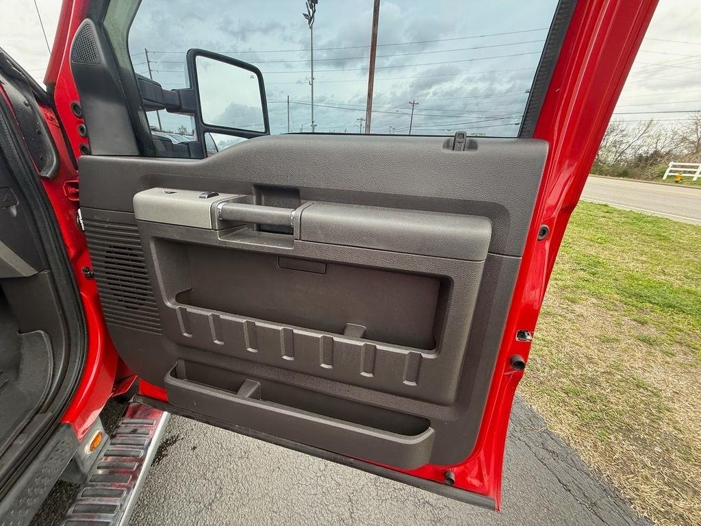 Ford F-350 SD Lariat Crew Cab Long Bed DRW 4WD 2011