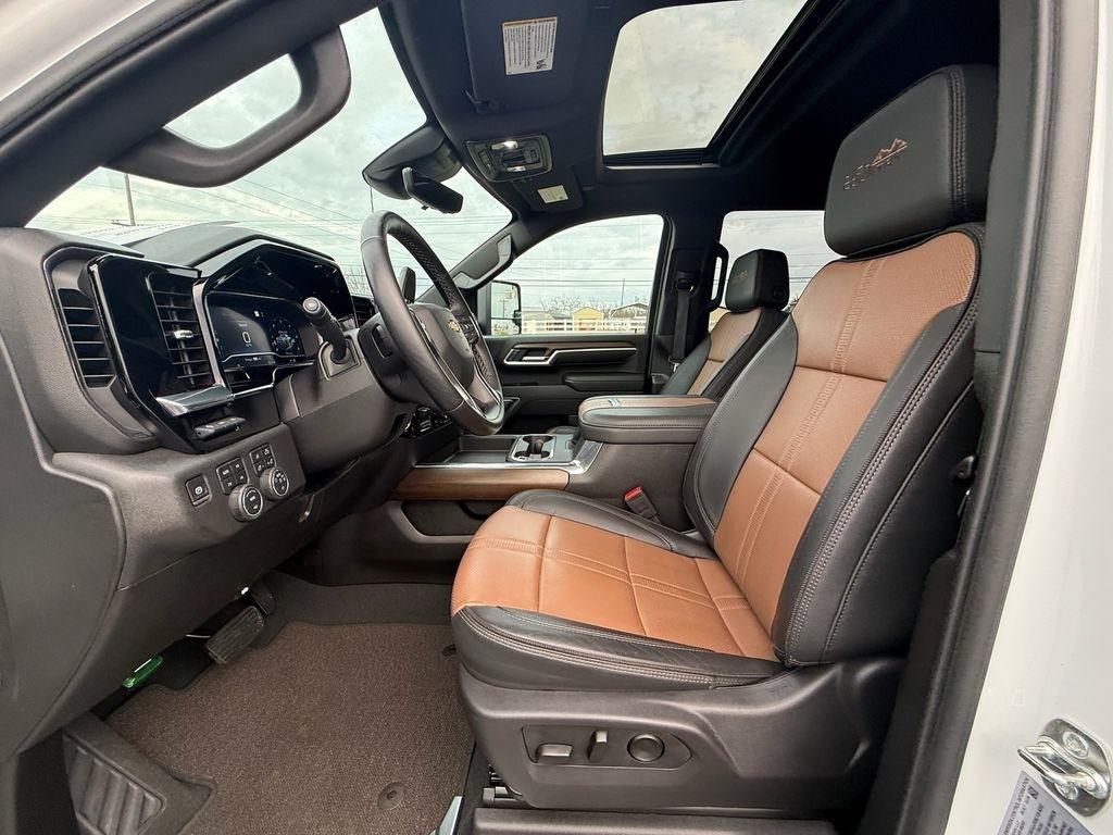 Chevrolet Silverado 2500HD  2025