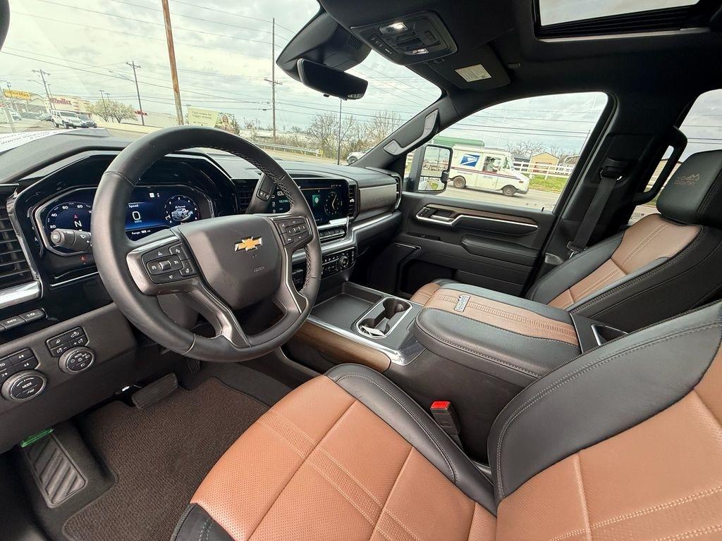 Chevrolet Silverado 2500HD  2025