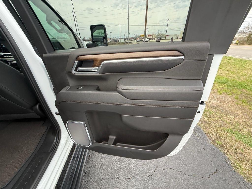 Chevrolet Silverado 2500HD  2025