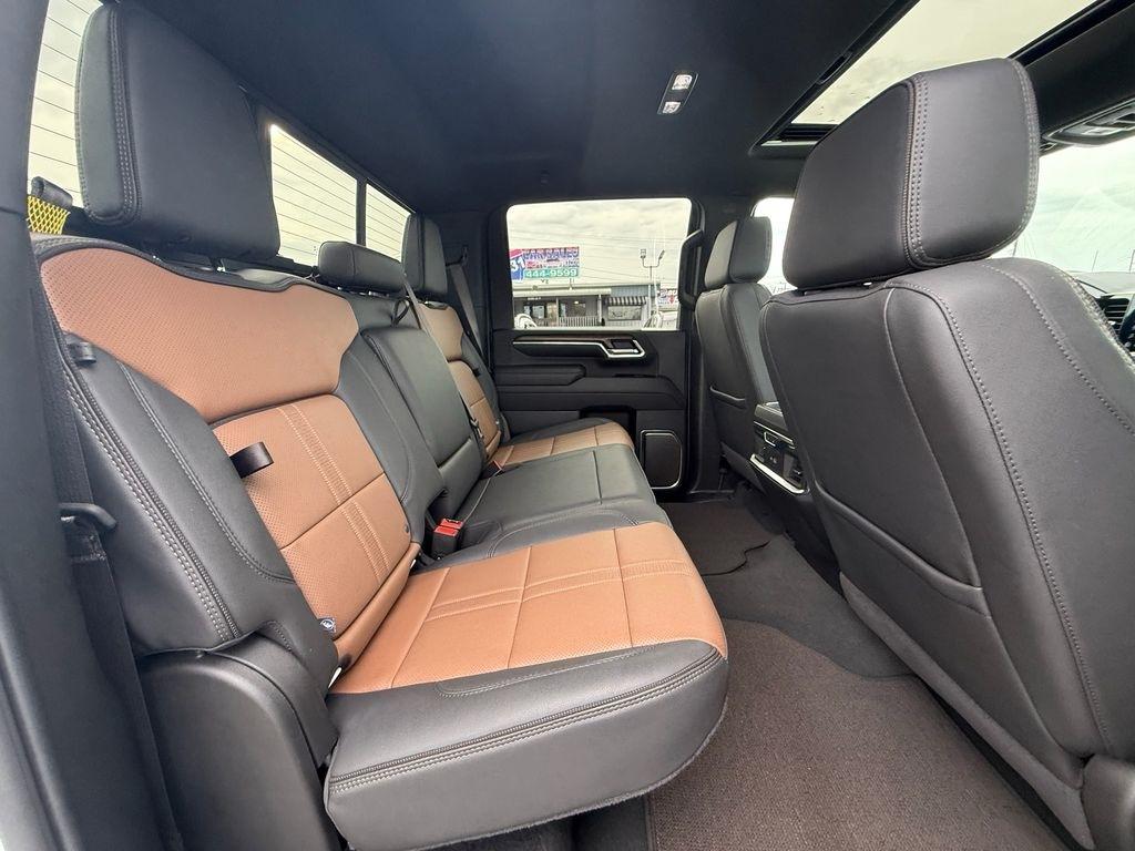 Chevrolet Silverado 2500HD  2025