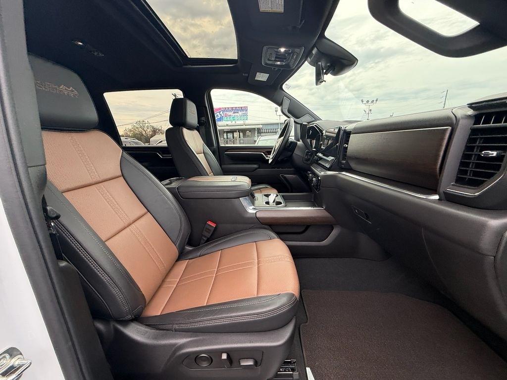 Chevrolet Silverado 2500HD  2025