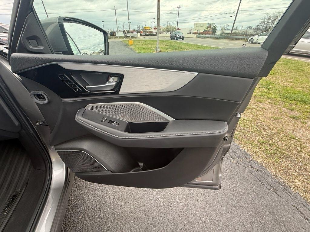 Acura MDX SH-AWD w/Technology Package 2024