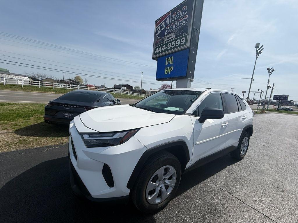 Toyota RAV4 LE AWD 2024