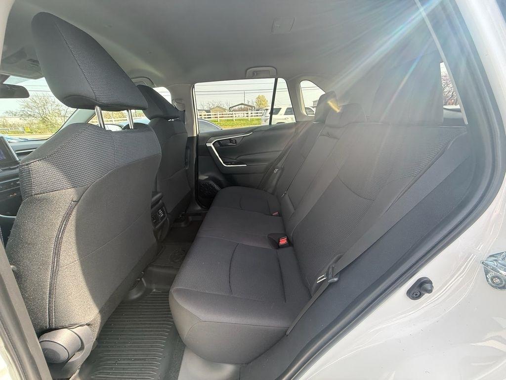 Toyota RAV4 LE AWD 2024