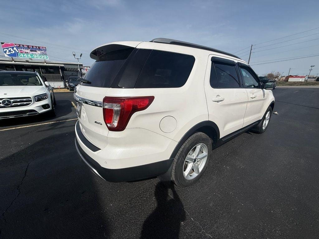 Ford Explorer XLT 4WD 2017