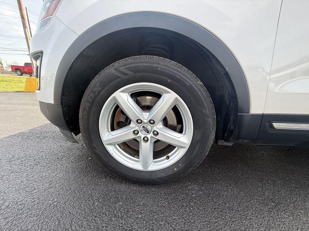 Ford Explorer XLT 4WD 2017