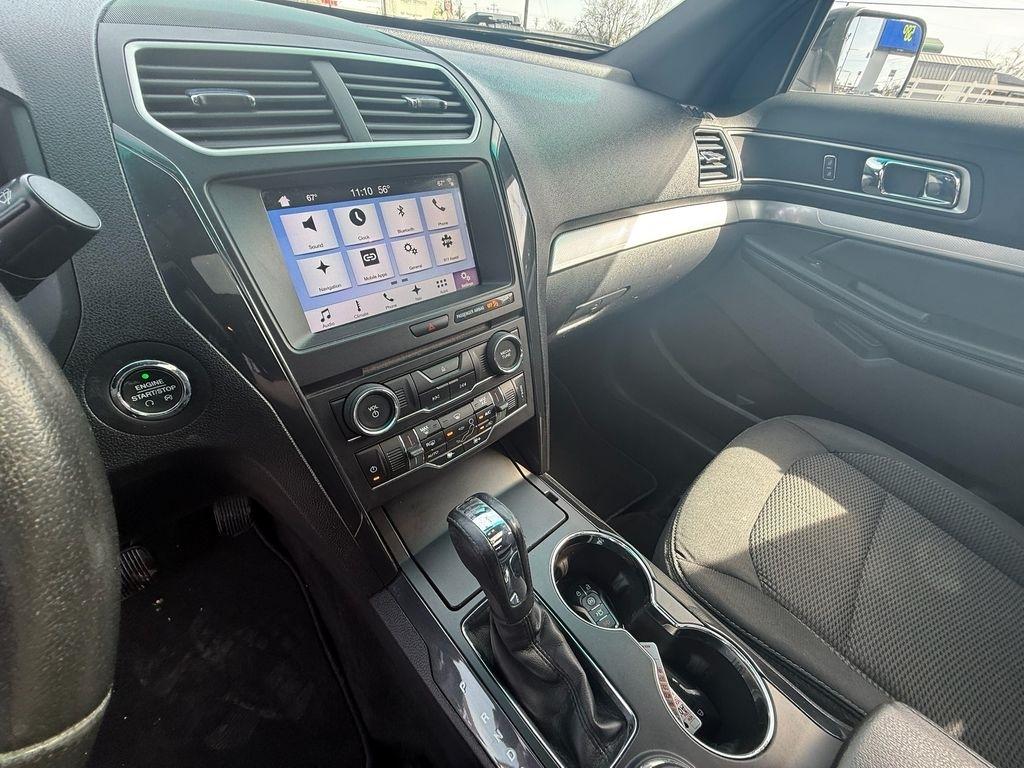 Ford Explorer XLT 4WD 2017