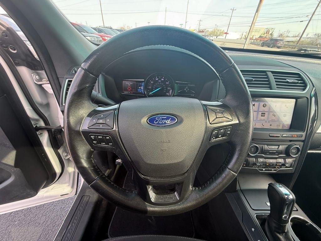 Ford Explorer XLT 4WD 2017