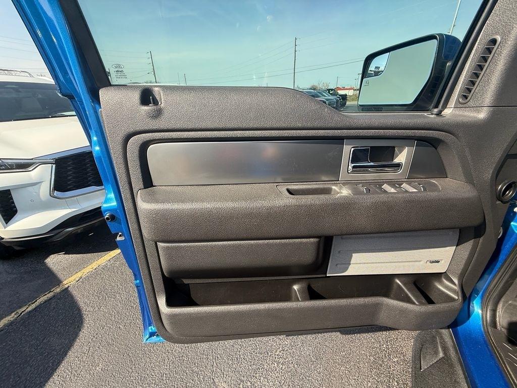 Ford F-150 SVT Raptor SuperCrew 5.5-ft. Bed 4WD 2014