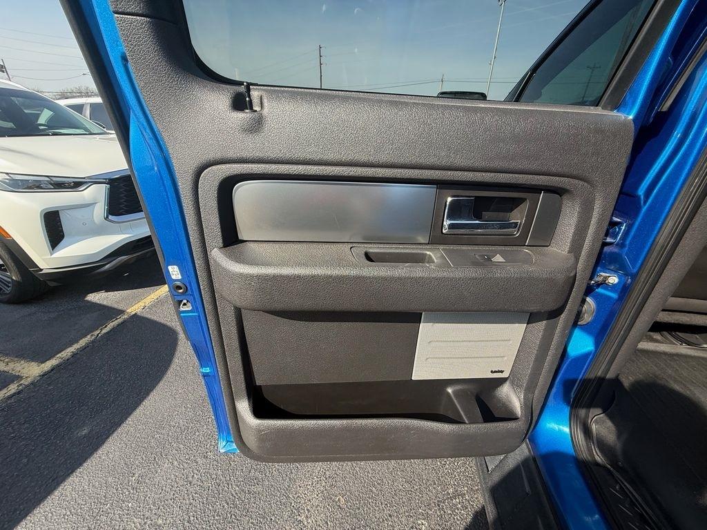 Ford F-150 SVT Raptor SuperCrew 5.5-ft. Bed 4WD 2014