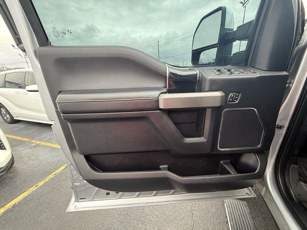 Ford F-250 SD Platinum Crew Cab 4WD 2020