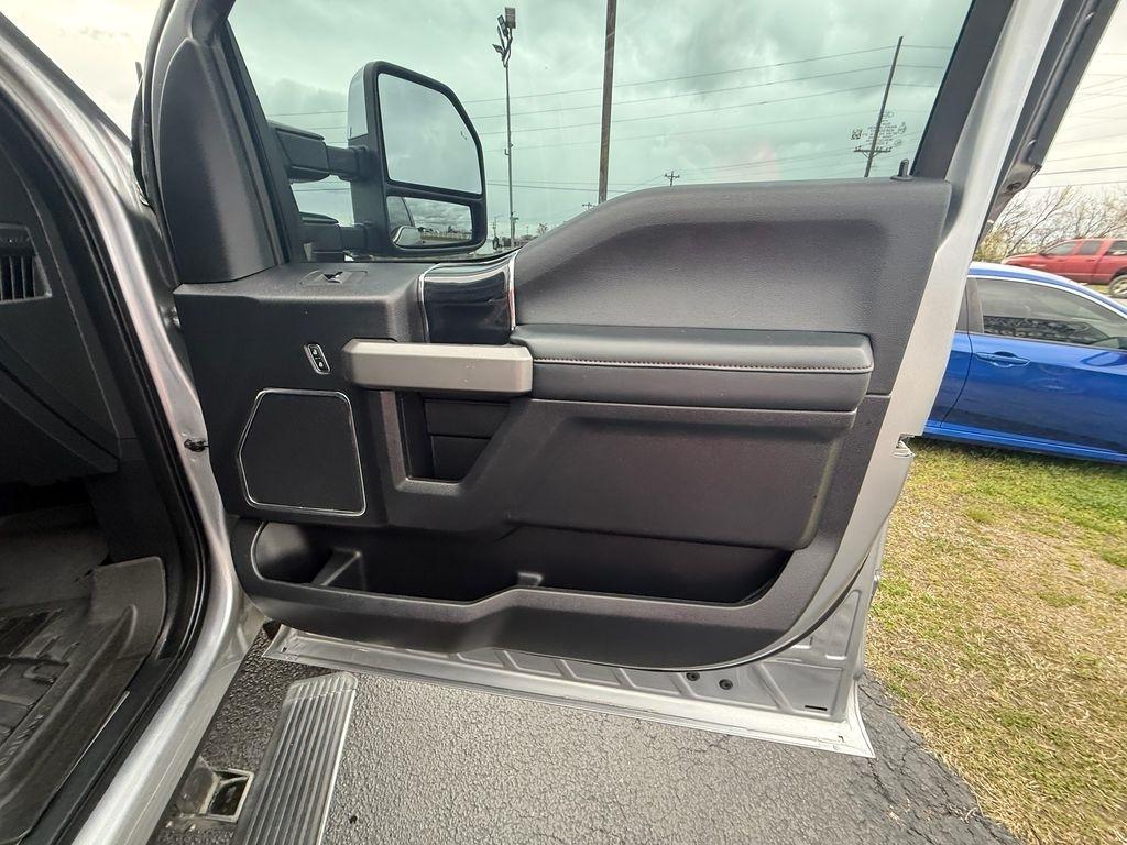 Ford F-250 SD Platinum Crew Cab 4WD 2020