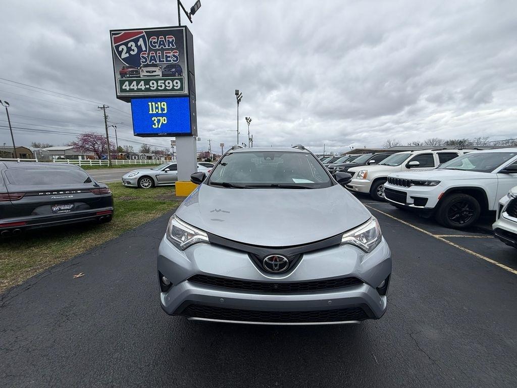 Toyota RAV4 SE 4WD 2018