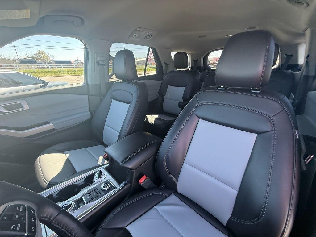Ford Explorer XLT AWD 2023