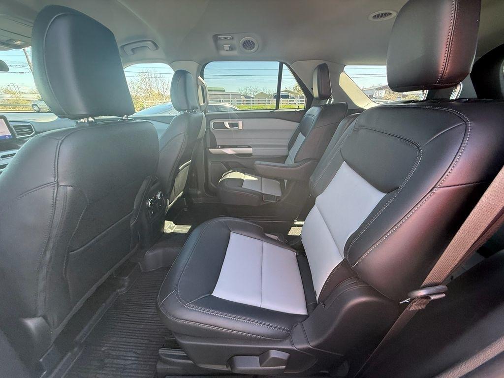 Ford Explorer XLT AWD 2023