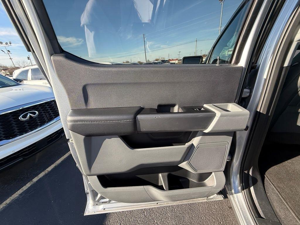 Ford F-150 XLT SuperCrew 4WD 2023