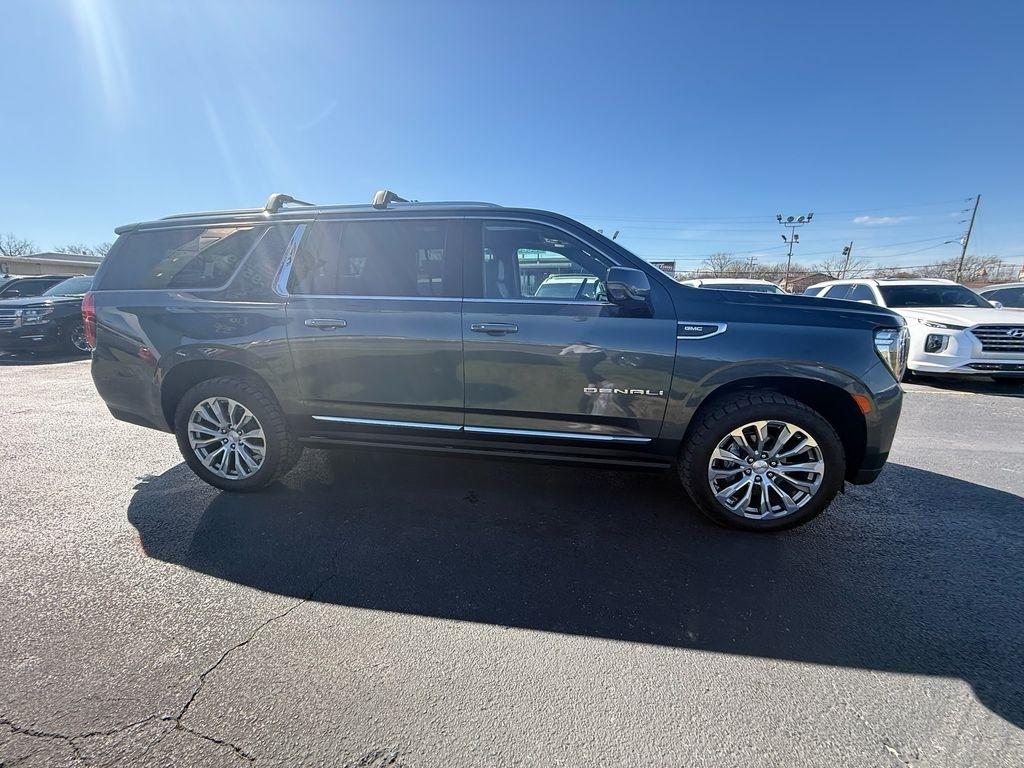 GMC Yukon XL Denali 4WD 2021