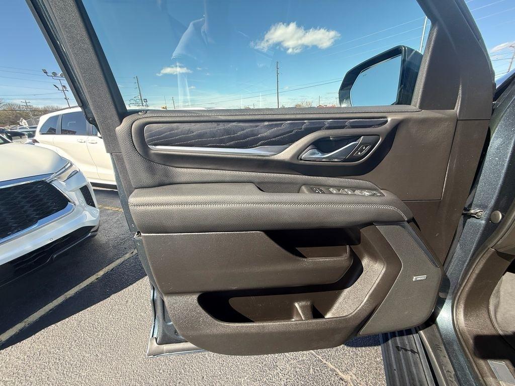 GMC Yukon XL Denali 4WD 2021