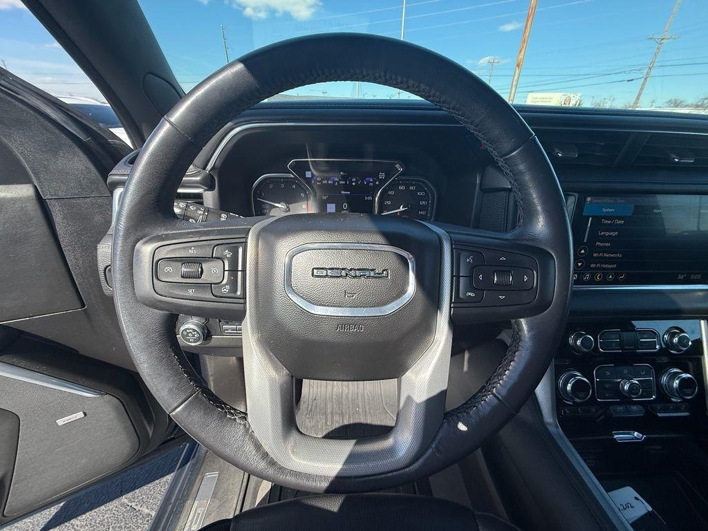 GMC Yukon XL Denali 4WD 2021