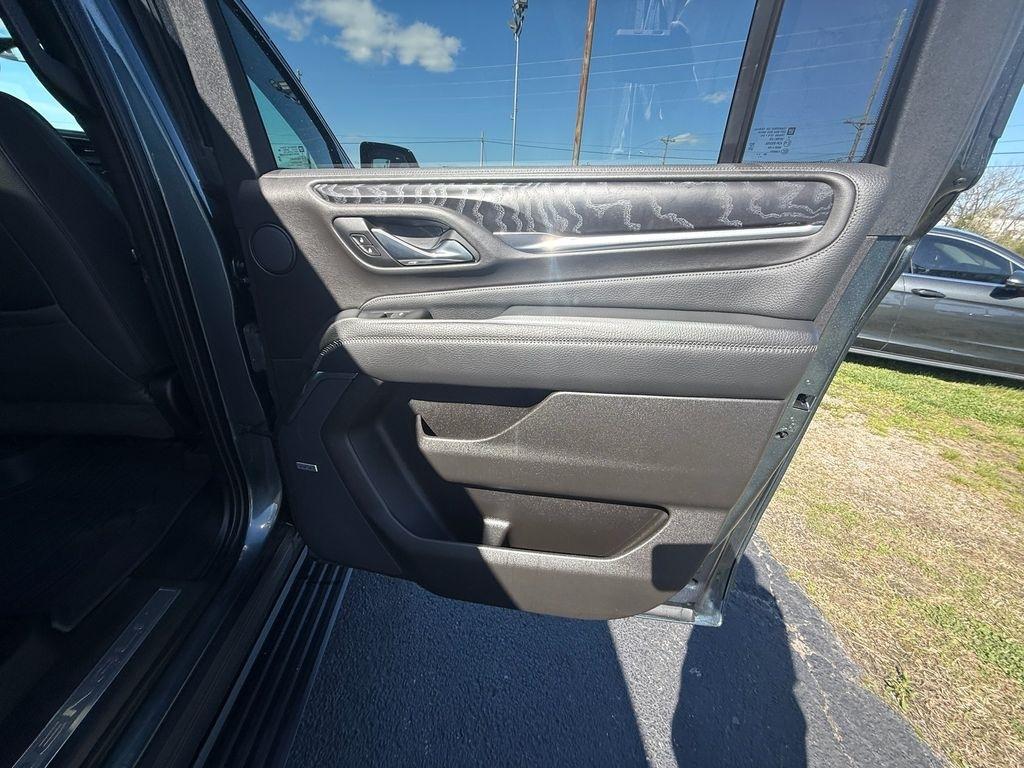 GMC Yukon XL Denali 4WD 2021