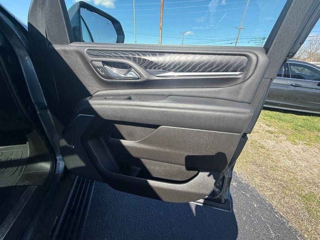 GMC Yukon XL Denali 4WD 2021