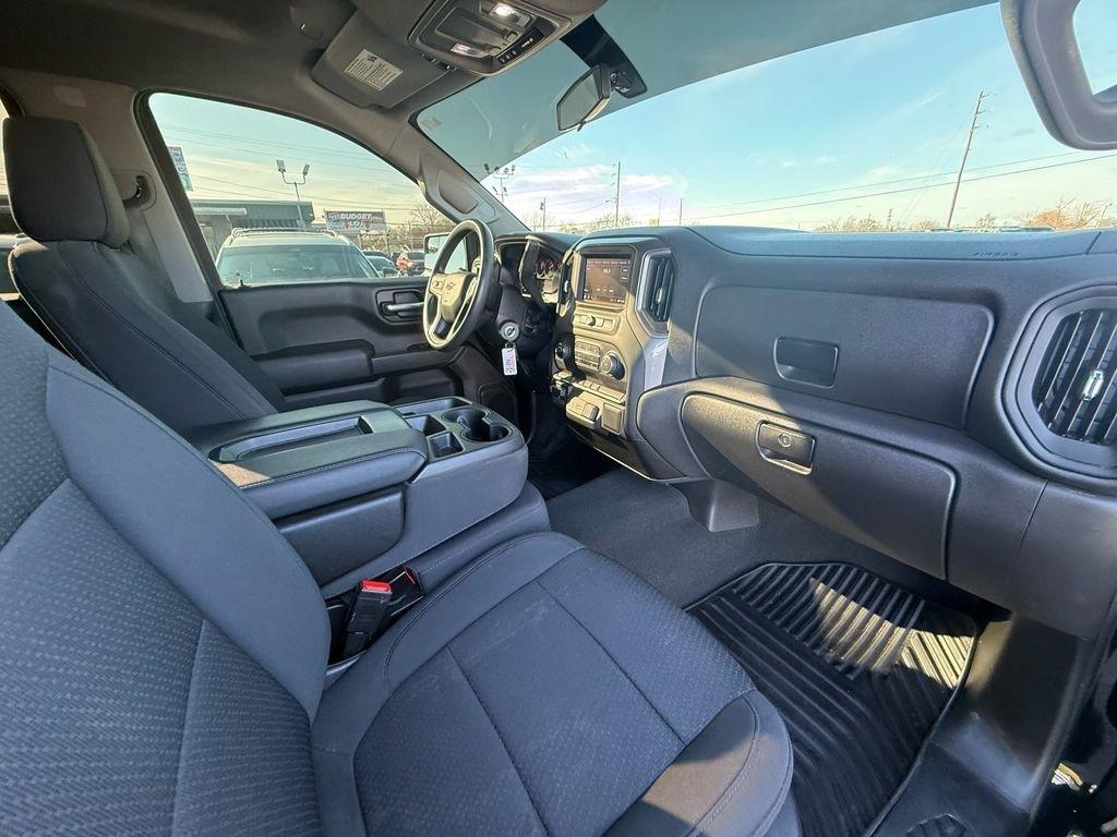 Chevrolet Silverado 1500 Custom Trail Boss Crew Cab Long Box 4WD 2021