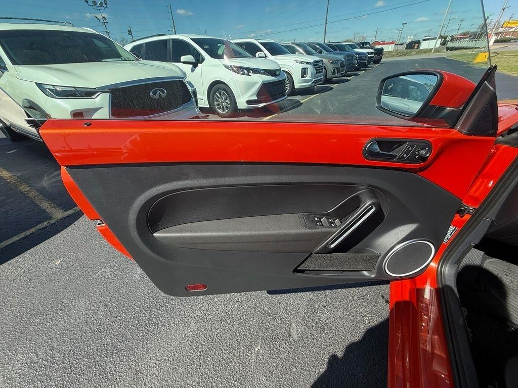 Volkswagen Beetle 2.0T S Convertible 2019