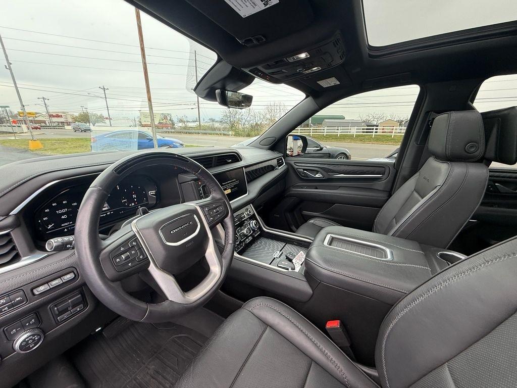 GMC Yukon Denali 4WD 2023
