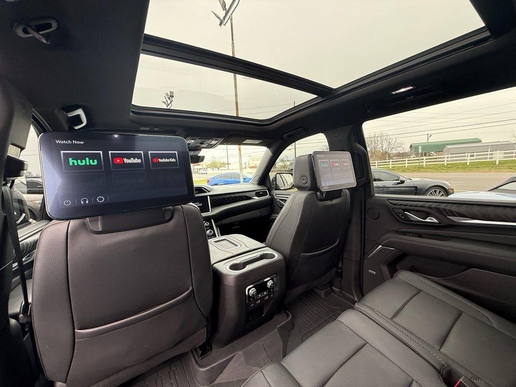 GMC Yukon Denali 4WD 2023