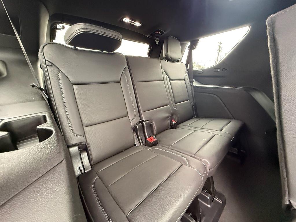 GMC Yukon Denali 4WD 2023