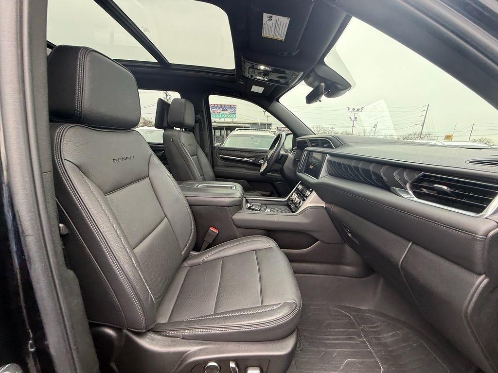 GMC Yukon Denali 4WD 2023